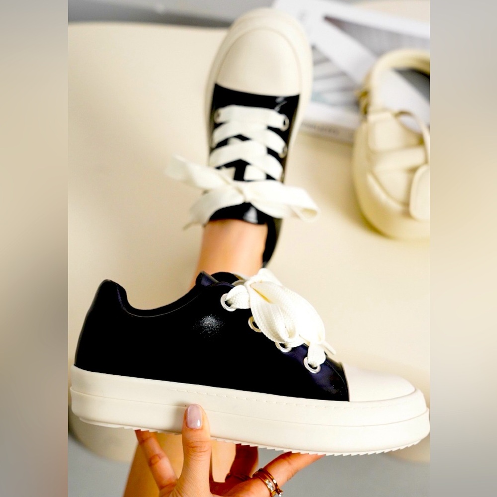 Heath...Low Top Sneakers